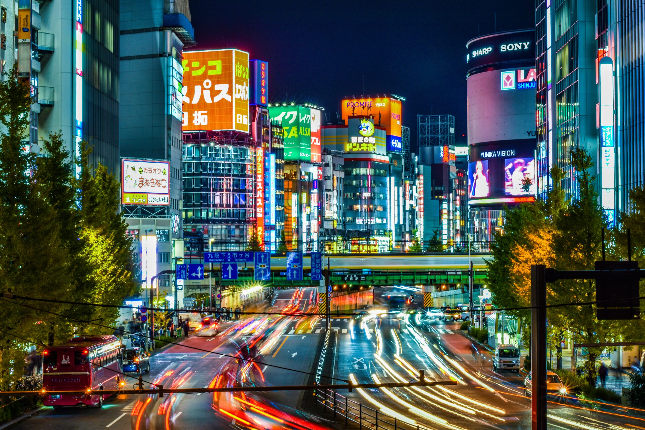 新宿の街並み